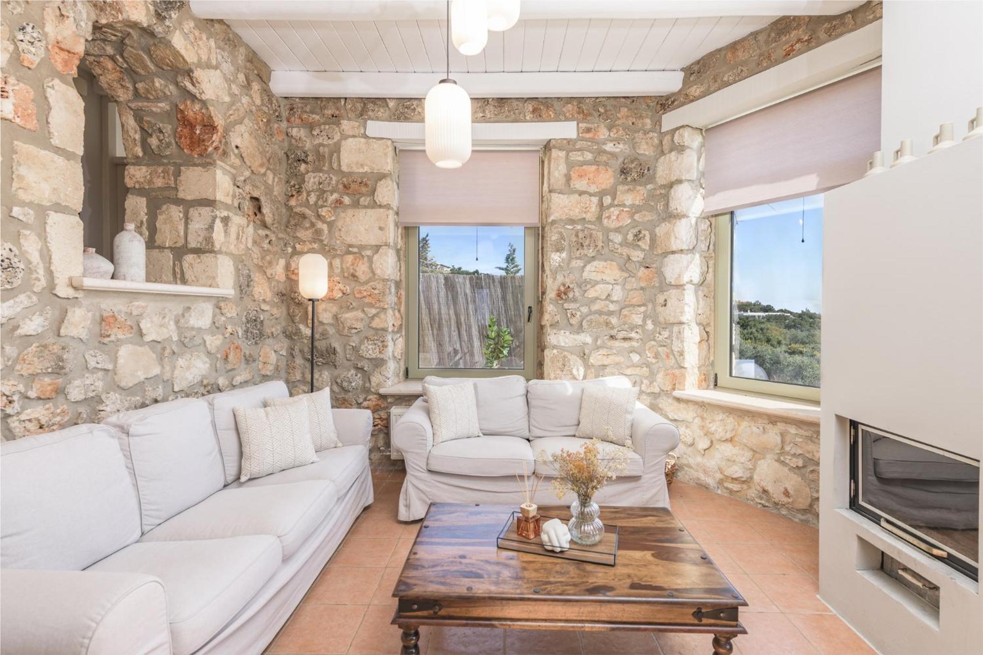 Gagouinos Cottage Korithion ภายนอก รูปภาพ