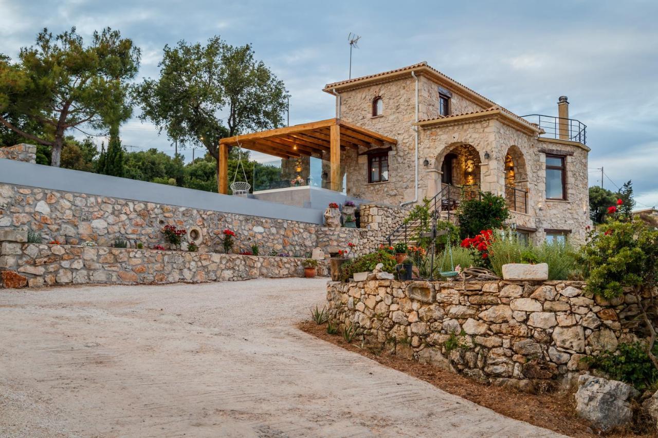 Gagouinos Cottage Korithion ภายนอก รูปภาพ